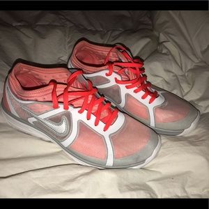 Brand new Nike shoes